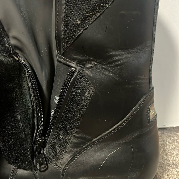 Alpinestars Black Motocycle Boots with Textured Leather - Picture 6 of 13